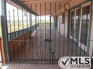 022-196395 Rear Deck