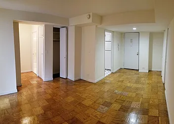 Rented by Manhattan Apartment Organization