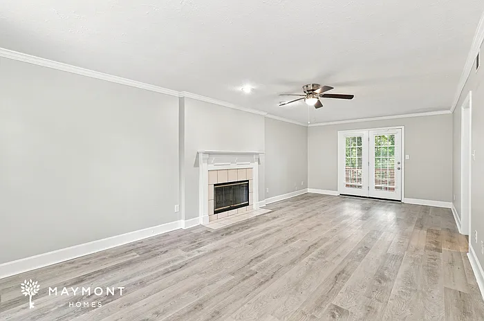 3 bed, 3.0 bath, 1891 sqft, $2,105 — Photo 4
