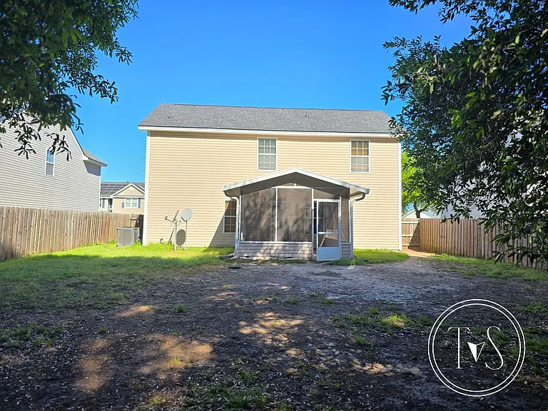 139 Wax Myrtle Ct — Photo 24