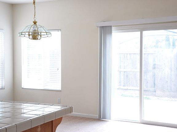 3rd image of 9845 Vito Ct