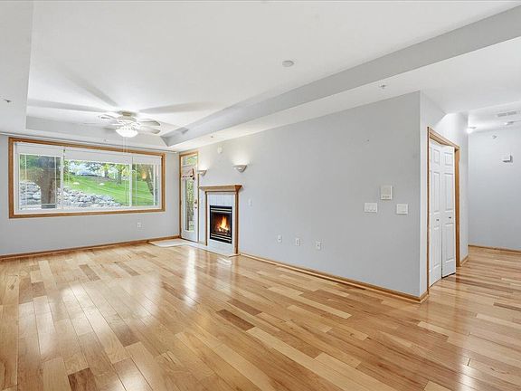 2nd image of 3001 Stratton Way #105