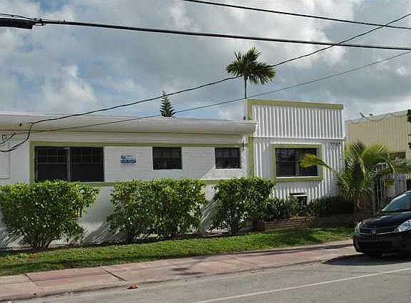 4th image of 7985 Crespi Blvd APT 3
