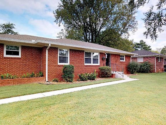 2nd image of 1002 Glenwood Dr