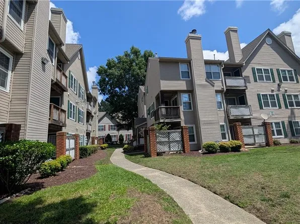 12912 Daybreak Cir, Newport News, VA 23602