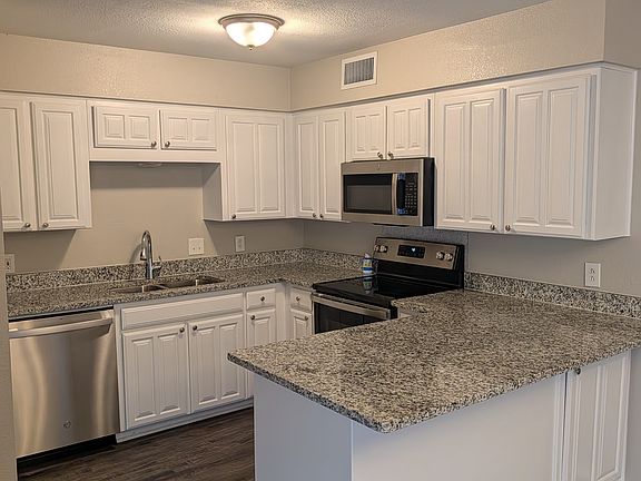 5th image of 118 Westridge Dr