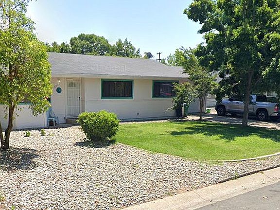 2nd image of 3637 Park Dr