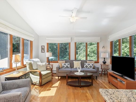 4th image of 15 Chatham Way