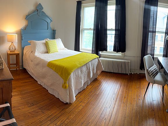 2nd image of 128 W Louther St APT 1