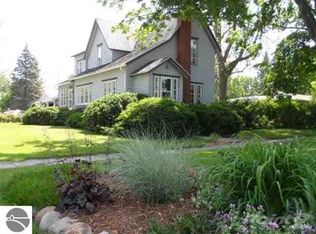 221 W North St, Ithaca, MI 48847