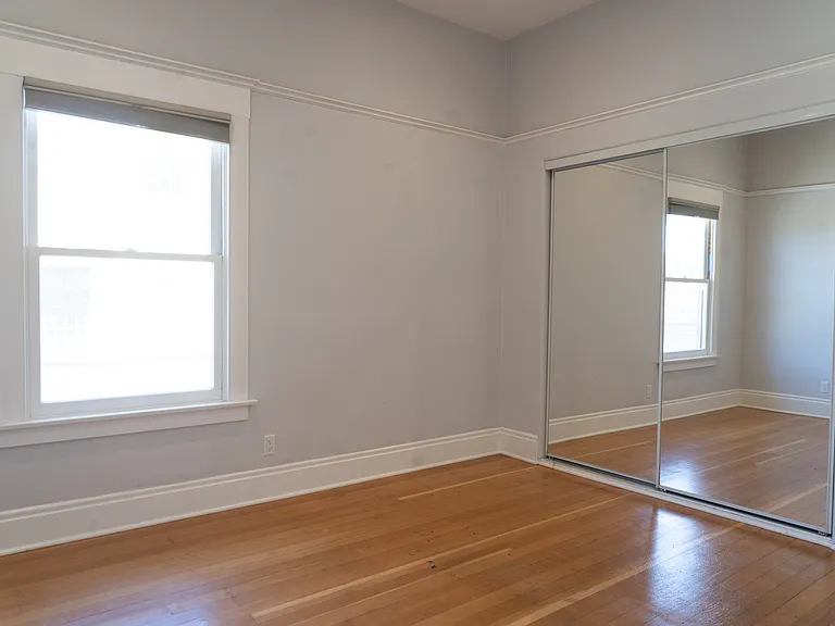 Bedroom 1 - angle a