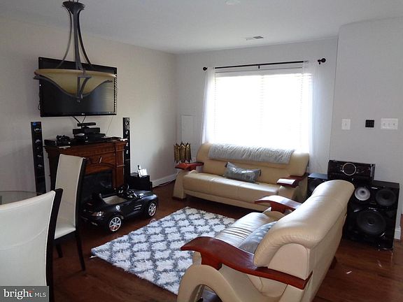 5th image of 3089 Heathcote Rd