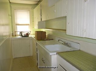 36 Hamilton St, Worcester, MA 01604