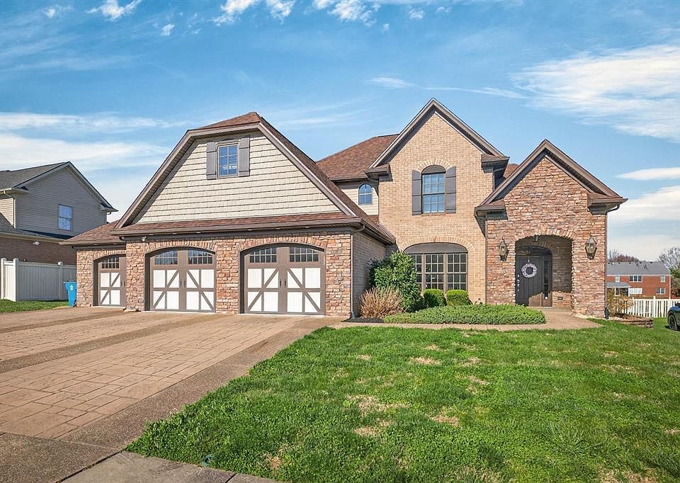 1st image of 4526 Lake Forest Dr
