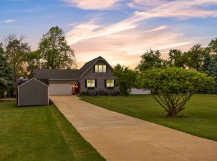 22942 Springhaven Dr, Centreville, MI 49032