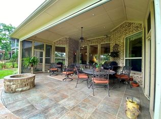 155 Saint Andrews Dr E, Mabank, TX 75156