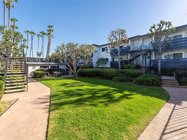 25930 Narbonne Ave #135 — Photo 8