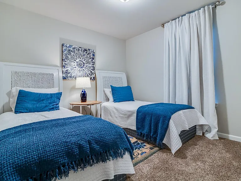 109 Red Pine Dr — Photo 16