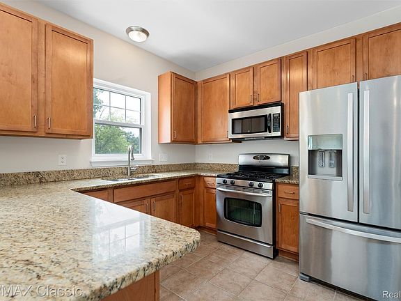 4th image of 6108 Heron Hills Dr #56