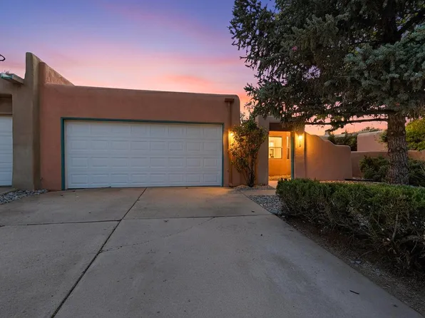 1921 Calle Miquela, Santa Fe, NM 87505