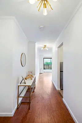 Rented by Compass | media 9