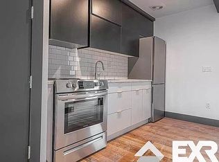 233 Jackson St, Brooklyn, NY 11211