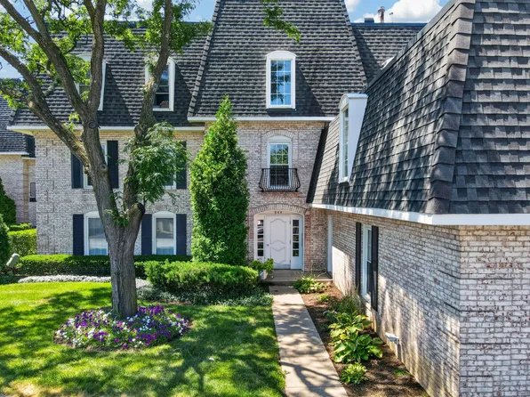 944 N Northwest Hwy APT 307, Park Ridge, IL 60068