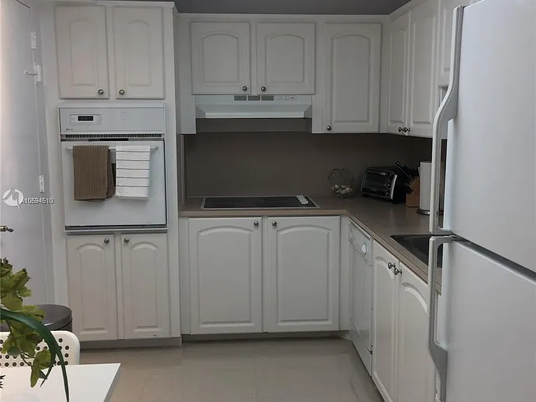 3901 S Ocean Dr #14E — Photo 15