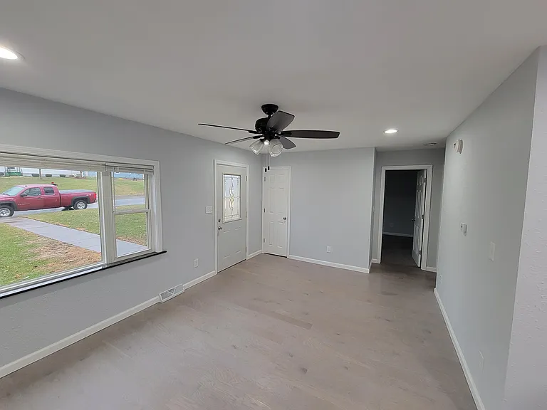 1537 N 8th St — Photo 5