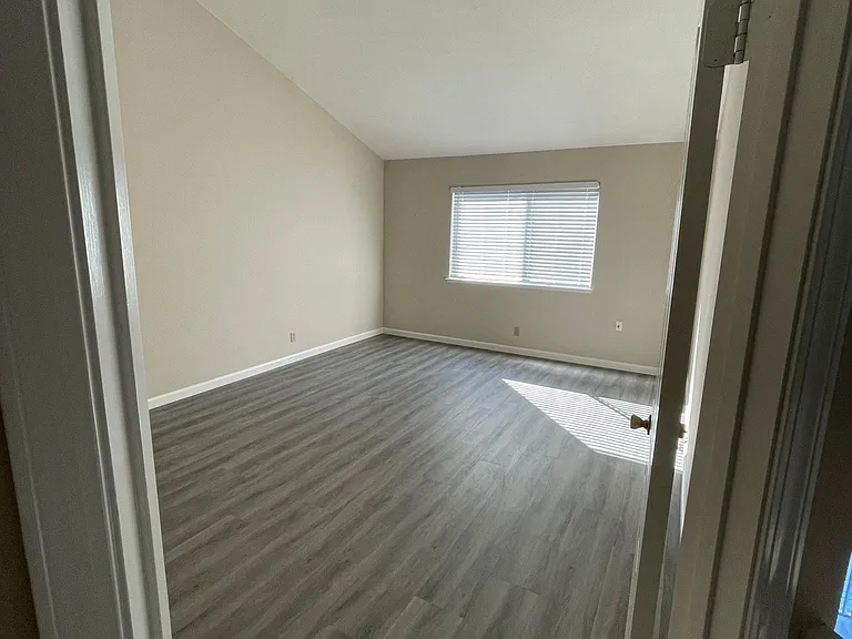 165 Doe Ct — Photo 14