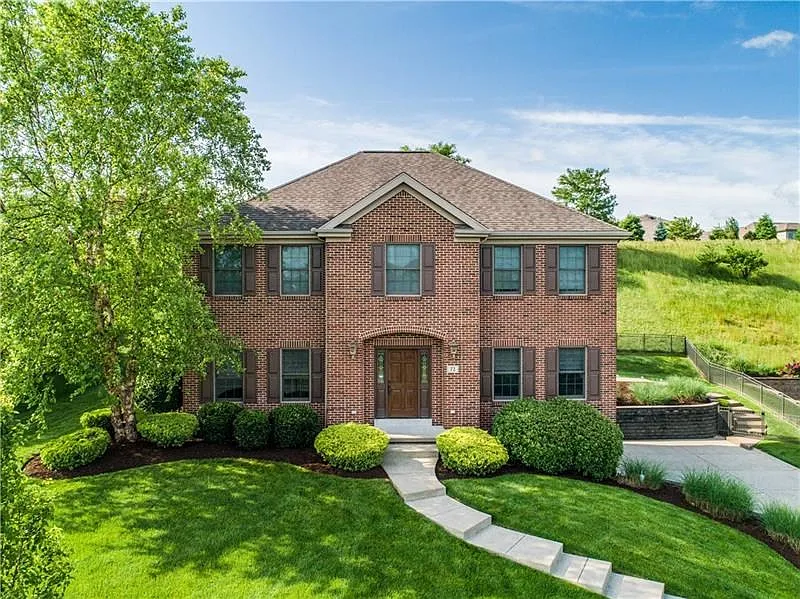 72 Poplar St photo 1