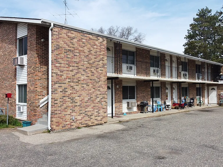 535 N Main St — Photo 8