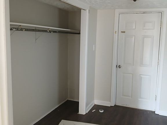 5th image of 807 Maple St #A