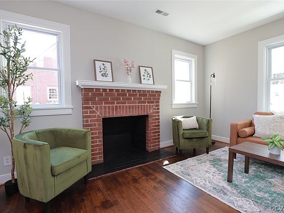 3rd image of 304 W End Blvd