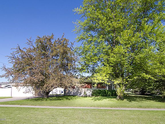 3rd image of 1704 11th Ave N