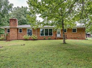 1995 Highway 48 N, Dickson, TN 37055