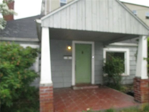 3rd image of 125 Avenue B