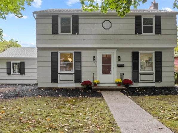 170 Gregory Hill Rd, Rochester, NY 14620