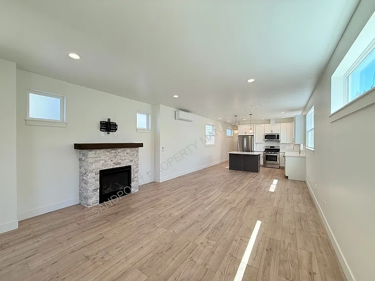 655 Oak Ave — Photo 8