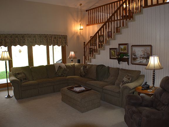 5th image of 6389 Lakewood Dr