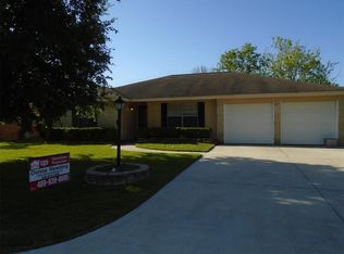 2725 19th Ave N, Texas City, TX 77590