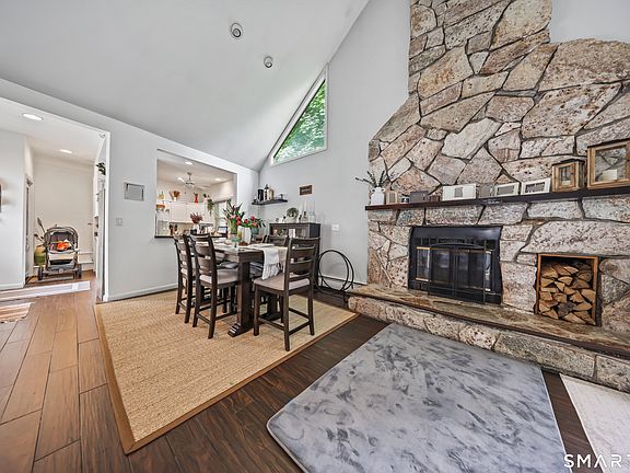 5th image of 141 Riverside Avenue