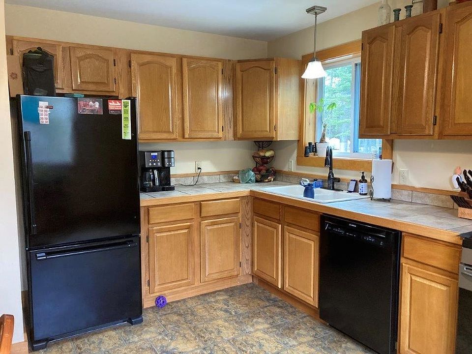 45 Eringlen Way, Canaan, NH 03741 Zillow