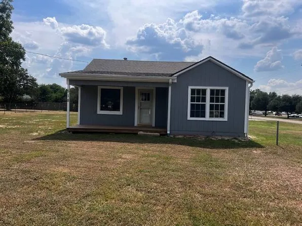 518 W Hunt St, Bremond, TX 76629