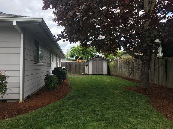 Separate shed for tools/toys