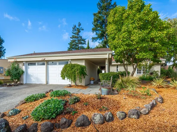 15 Jacinto Way, Novato, CA 94945