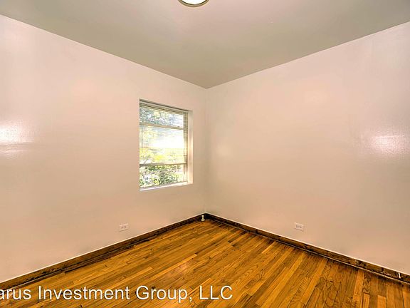4th image of 2915 W 60th St #1