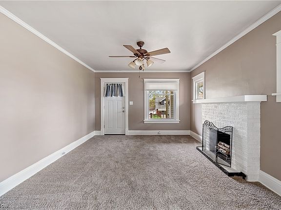 4th image of 1828 Lincoln Way NW