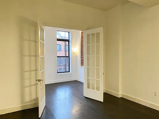 Rented by Nooklyn NYC LLC | media 1