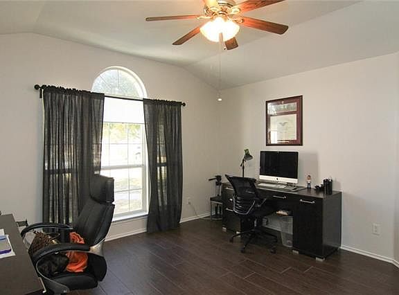 5th image of 17102 Zola Ln